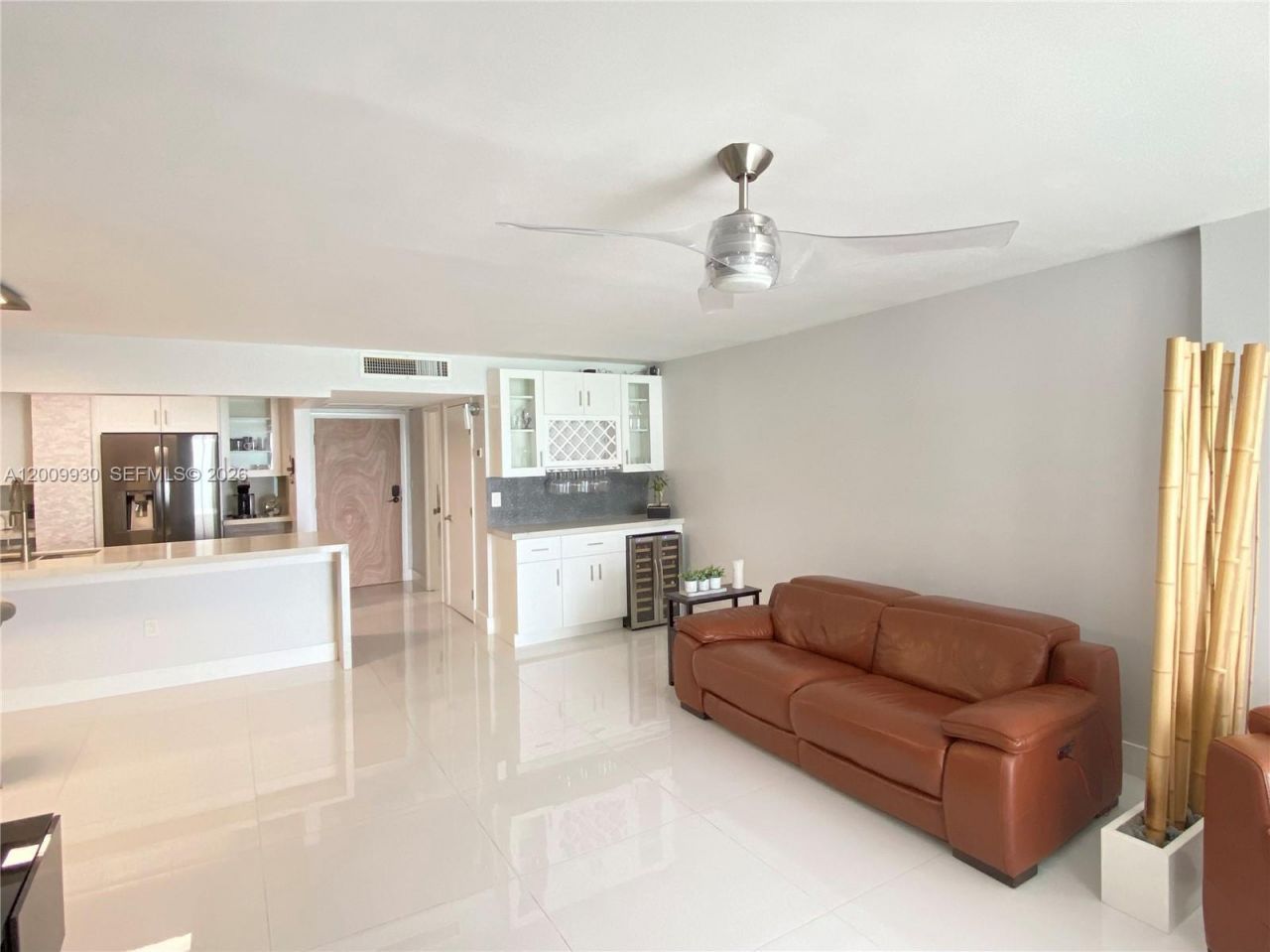 6450 Collins Ave , Unit 1004, Miami Beach, FL 33141 Photo