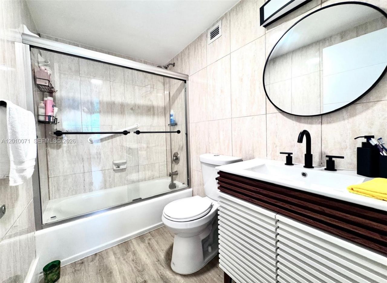 400 Kings Point Dr , Unit 1224, Sunny Isles Beach, FL 33160 Photo