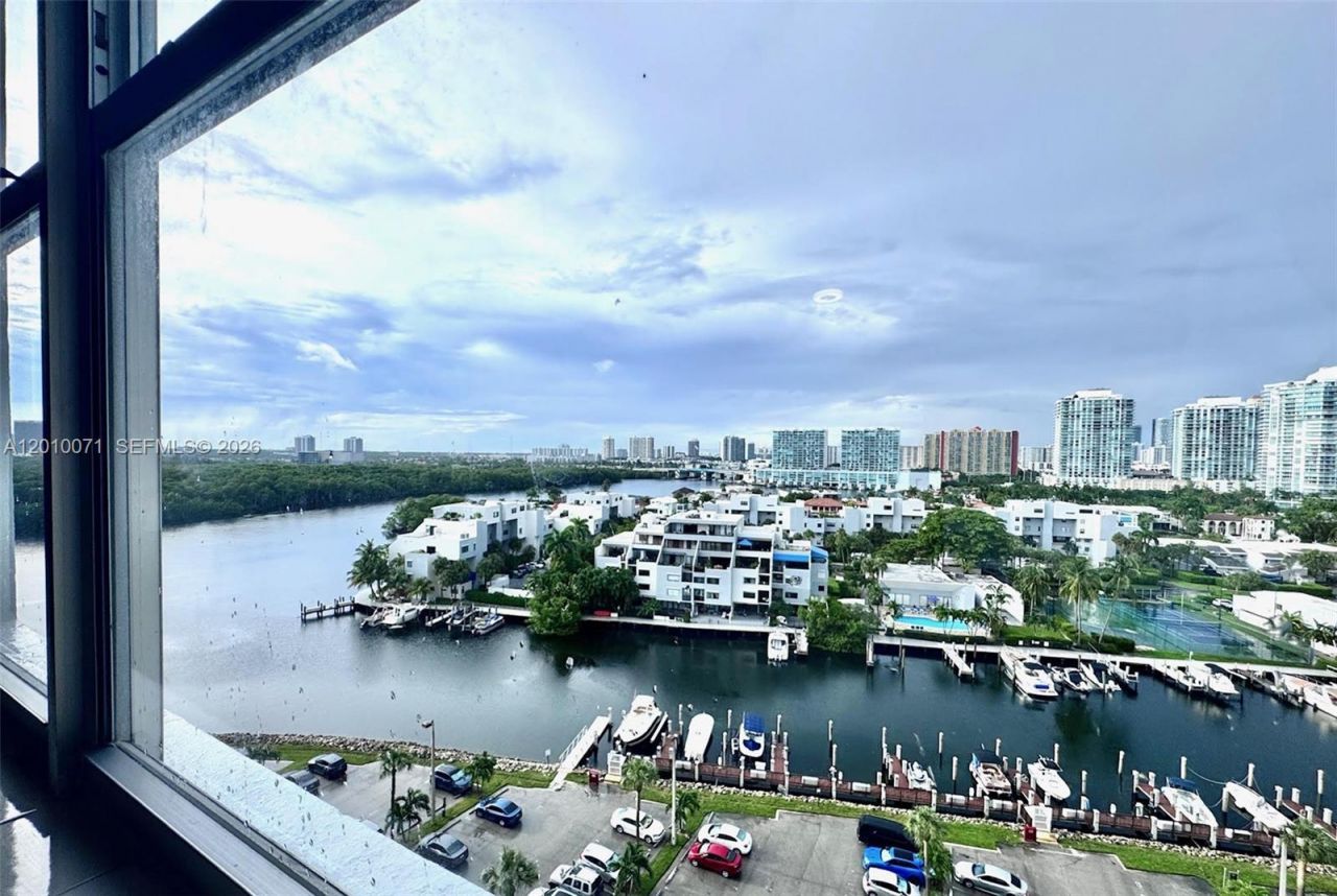 400 Kings Point Dr , Unit 1224, Sunny Isles Beach, FL 33160 Photo