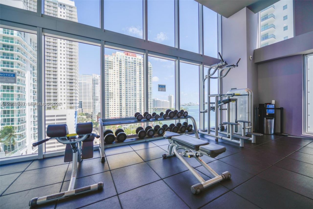 1300 Brickell Bay Dr , Unit 2808, Miami, FL 33131 Photo