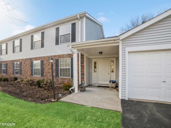 373 Newport Lane , Unit D1, Bartlett, IL 60103