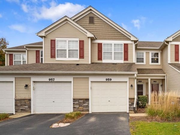 959 Genesee Drive , Naperville, IL 60563