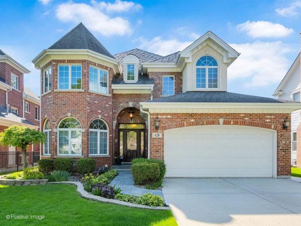 620 S Waiola Avenue , La Grange, IL 60525