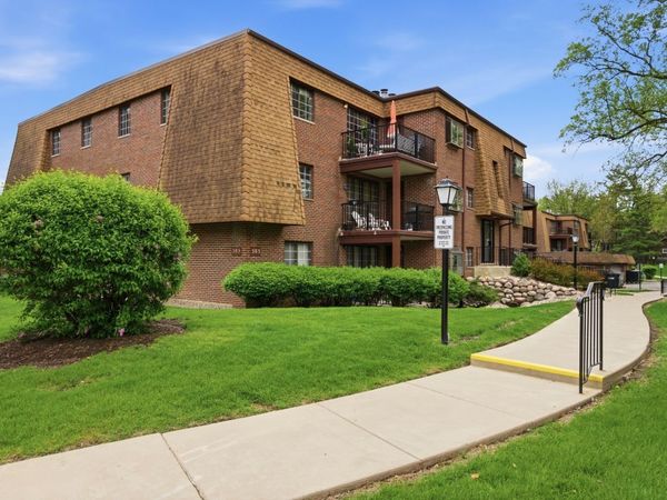 385 Duane Street , Unit 304, Glen Ellyn, IL 60137