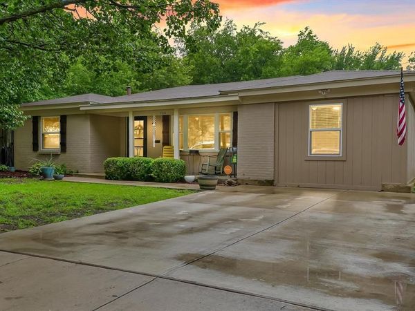 504 Parkside Drive , White Settlement, TX 76108