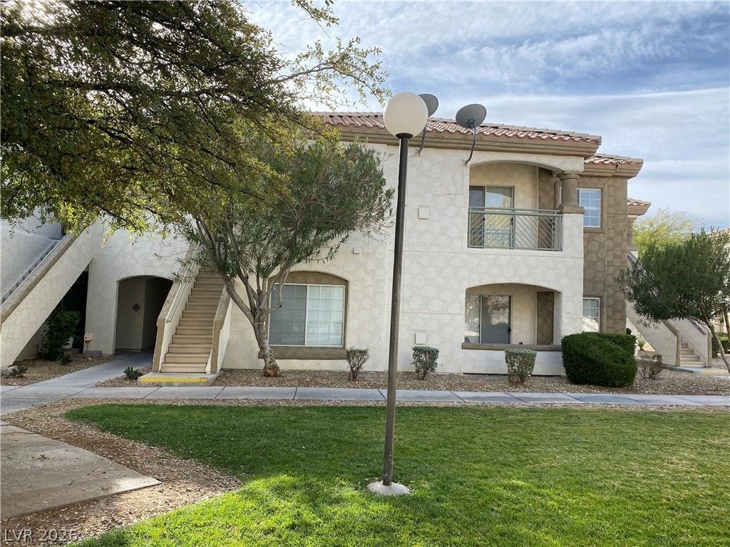 6804 Indian Chief Drive, Unit 202, Las Vegas, NV 89130 Main Photo