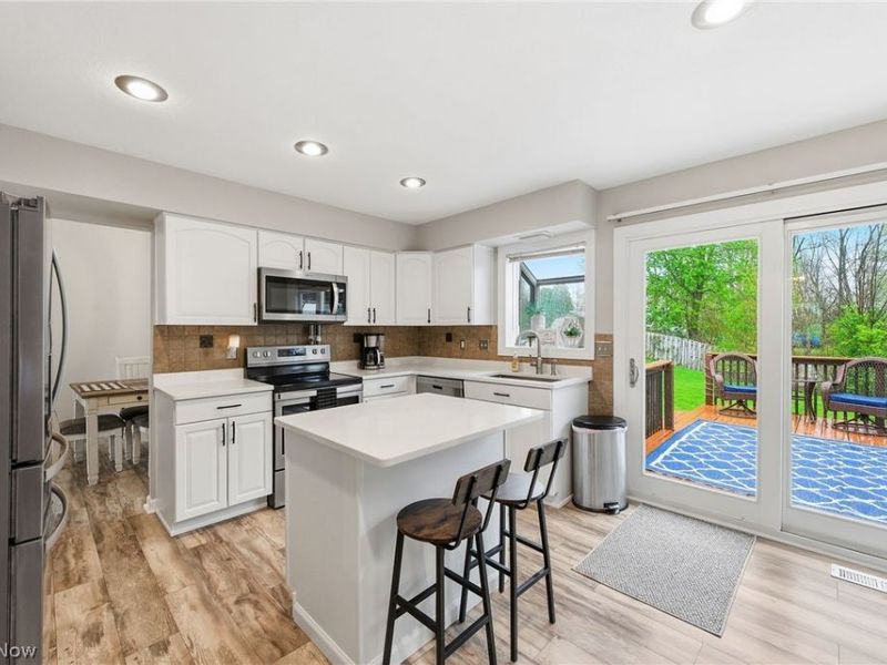 12052 Wood Oval, North Royalton, OH 44133 Photo 10