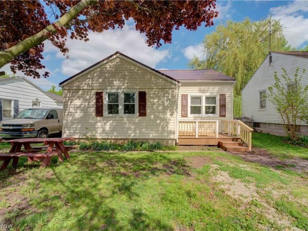 357 Erie Road , Vermilion, OH 44089