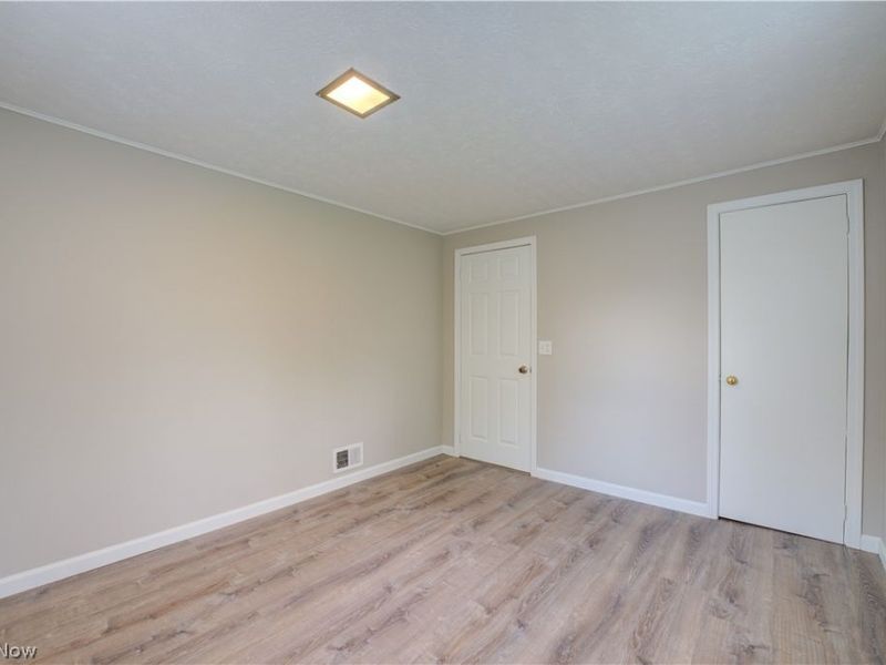 357 Erie Road , Vermilion, OH 44089 Photo 11