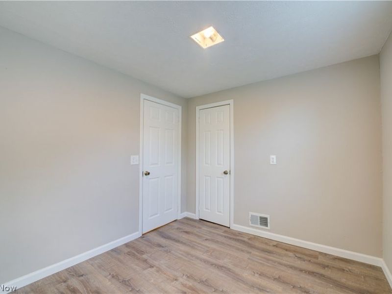 357 Erie Road , Vermilion, OH 44089 Photo 17