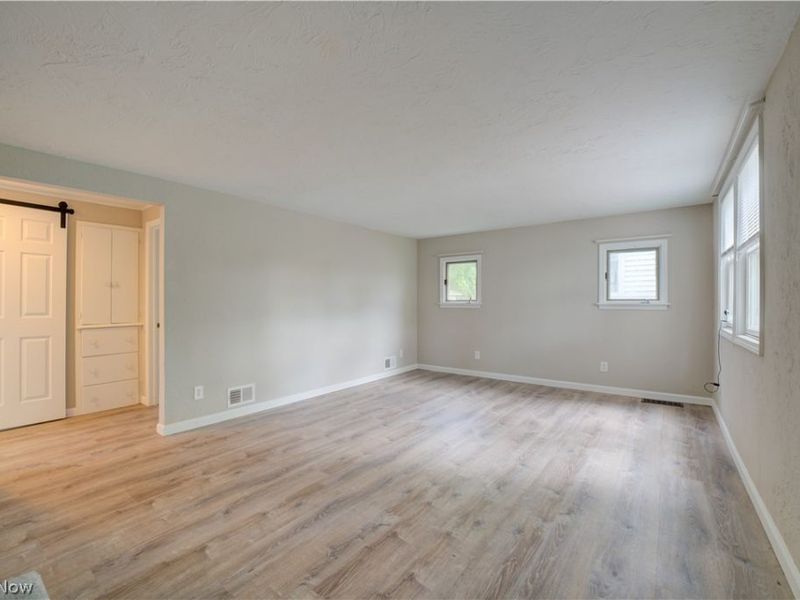 357 Erie Road , Vermilion, OH 44089 Photo 2