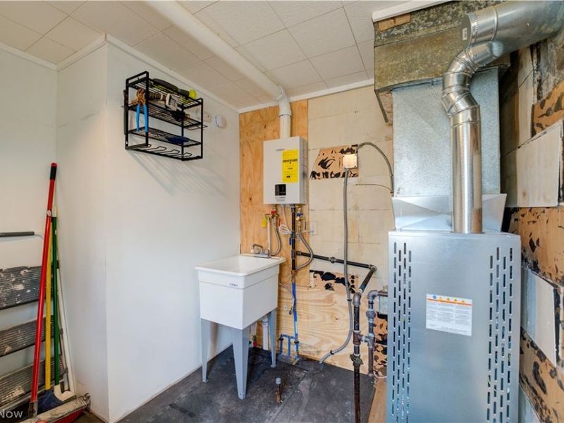 357 Erie Road , Vermilion, OH 44089 Photo 33