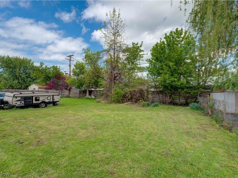 357 Erie Road , Vermilion, OH 44089 Photo 38