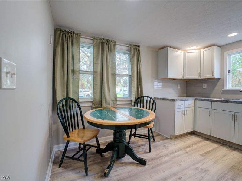 357 Erie Road , Vermilion, OH 44089 Photo 5