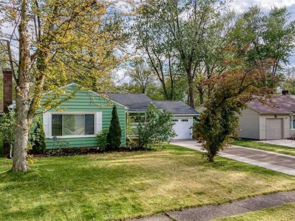 345 Miami Avenue , Elyria, OH 44035