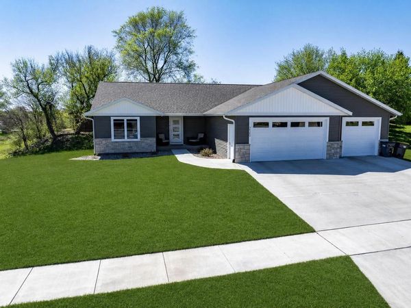 2720 Beyer ROAD, Onalaska, WI 54650