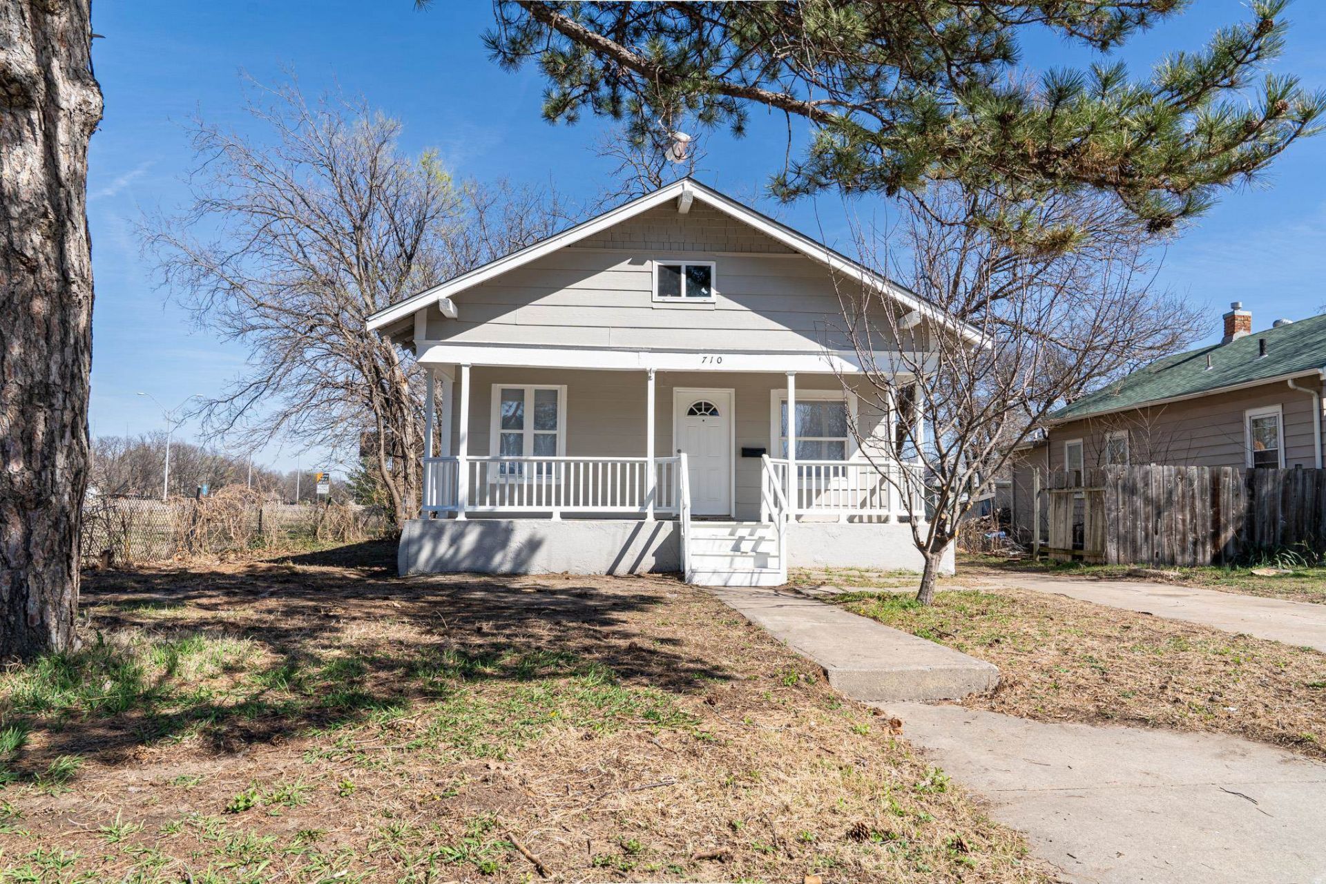 710 S Glenn St, Wichita, KS 67213 Main Photo