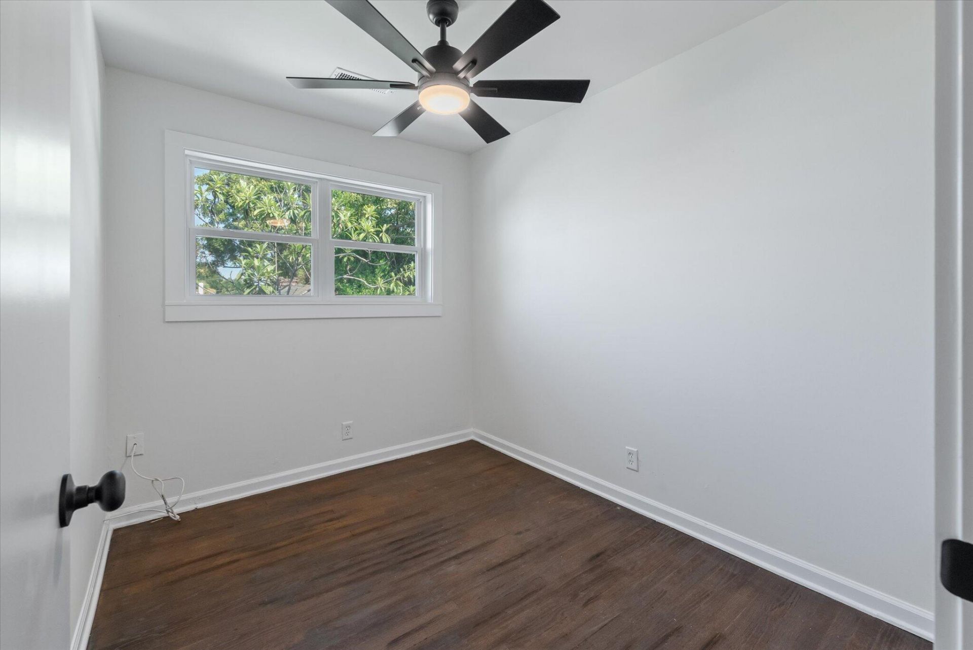 12 Grove Street Photo 15