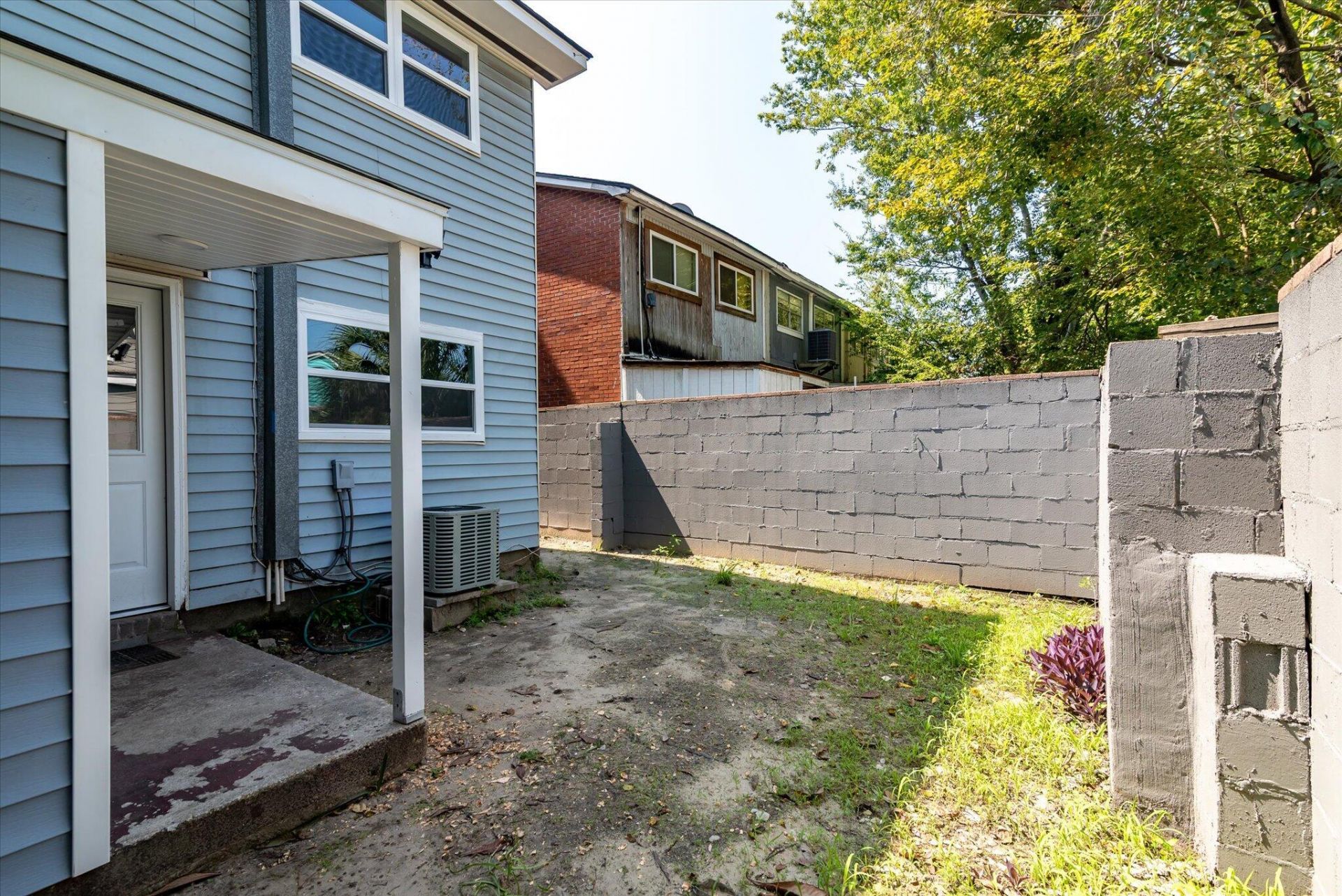 12 Grove Street Photo 19