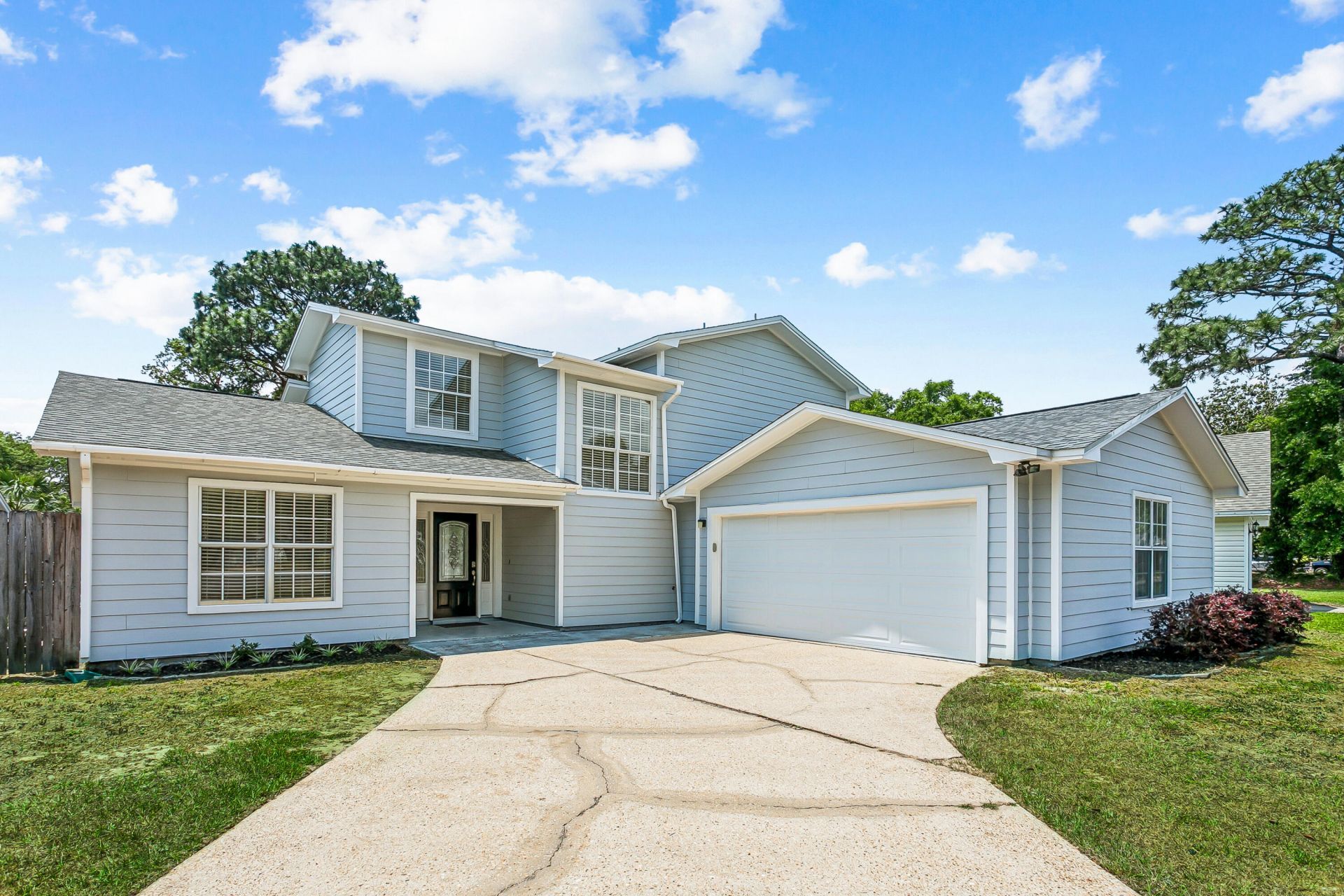 200 Brook Court, Niceville, FL 32578 Main Photo