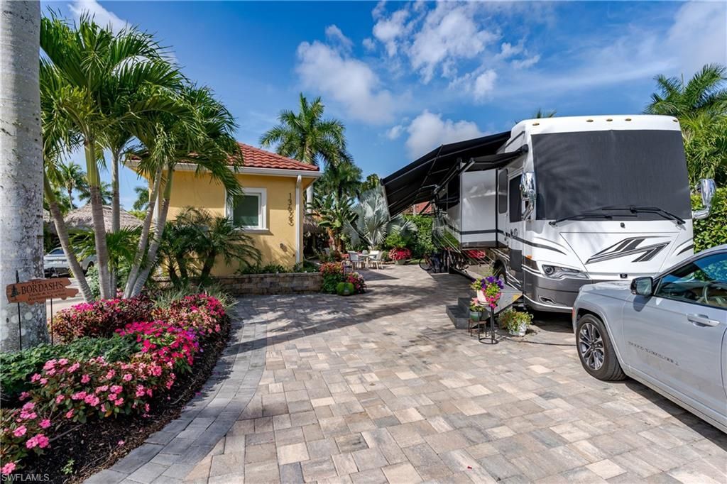 13625 Snapper Ln , Naples, FL 34114 Photo