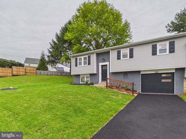 214 BREWSTER DRIVE , LANCASTER, PA 17603