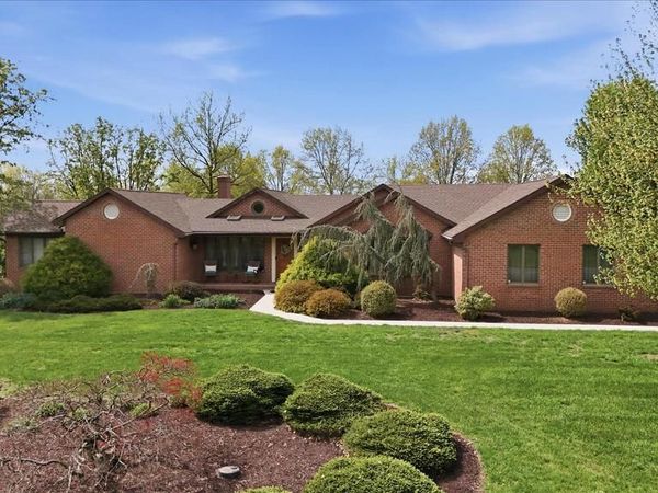 456 LINDMAN DRIVE, CHAMBERSBURG, PA 17202