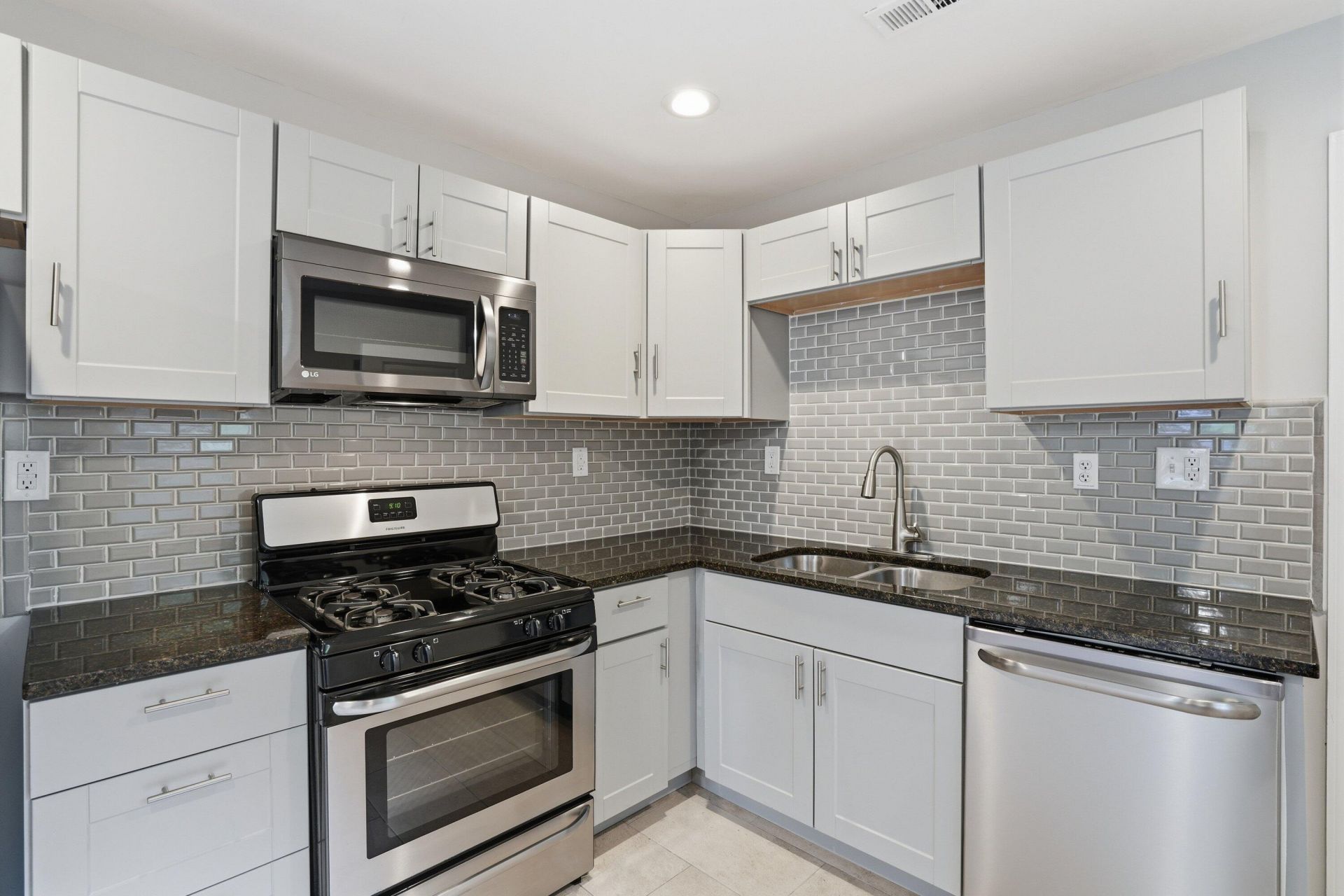 131 Harvey Avenue Photo 14