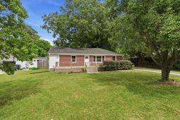 131 Harvey Avenue photo 4