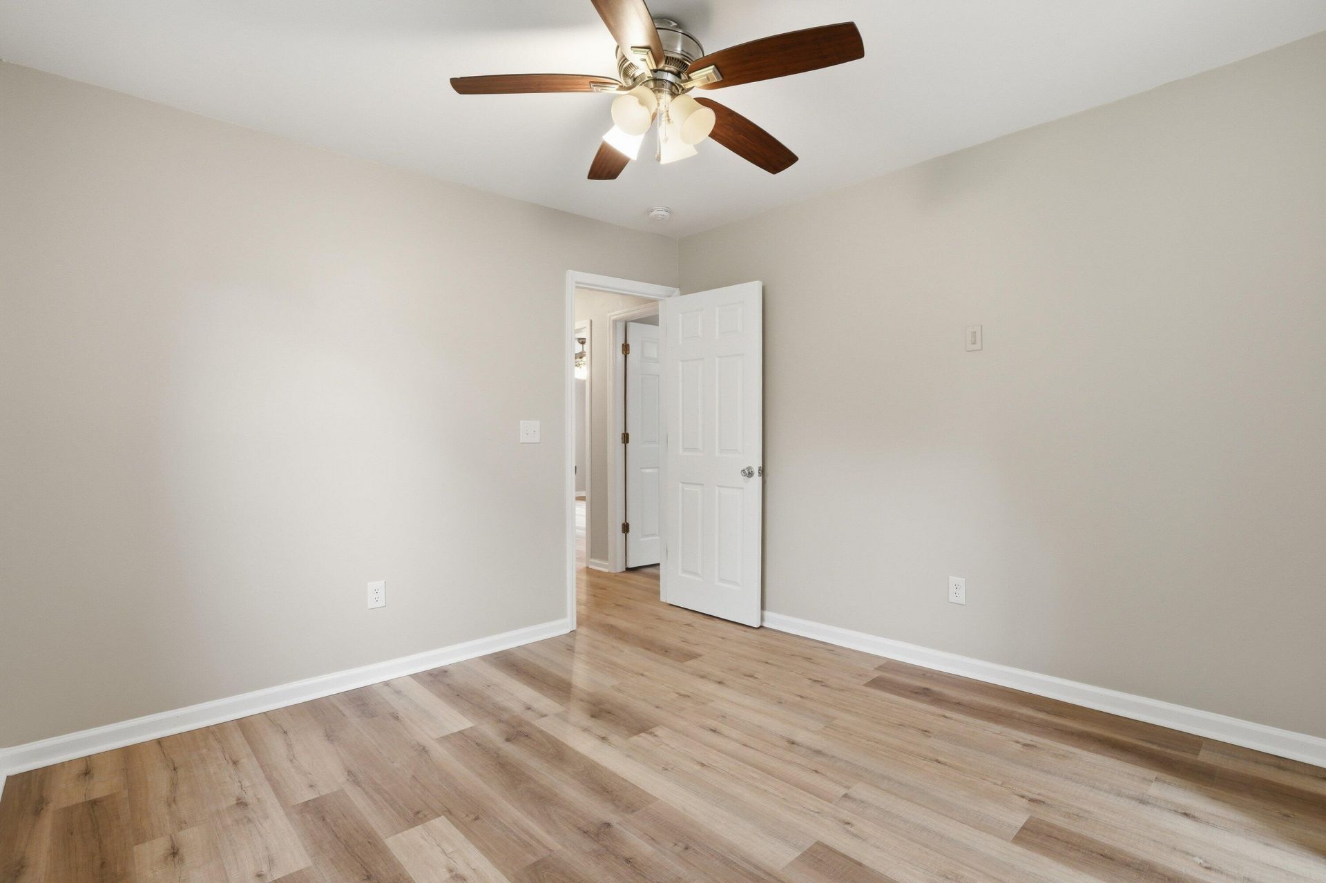 131 Harvey Avenue Photo 22