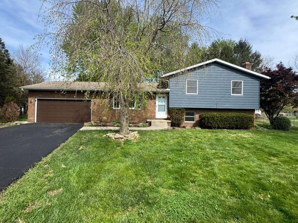 512 Mark Circle , Newark, OH 43055