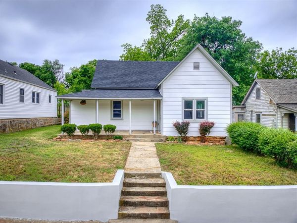 509 N Division Street, Guthrie, OK 73044