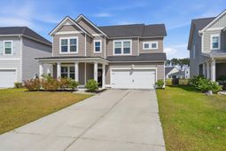 608 Macintyre Circle photo 4