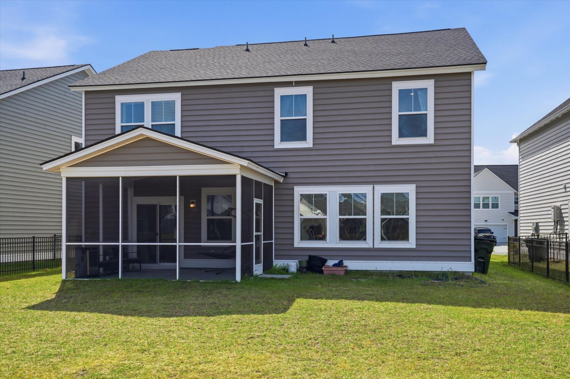 608 Macintyre Circle Photo 41