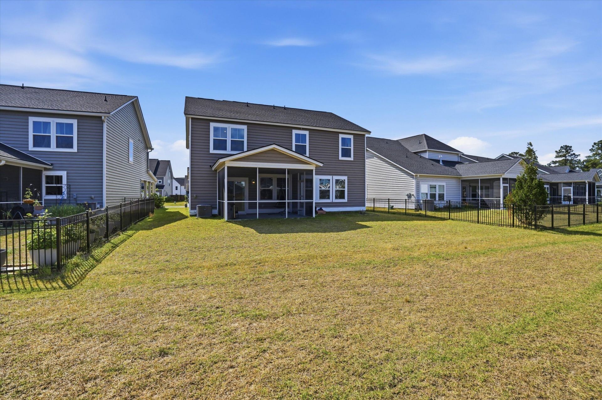 608 Macintyre Circle Photo 42