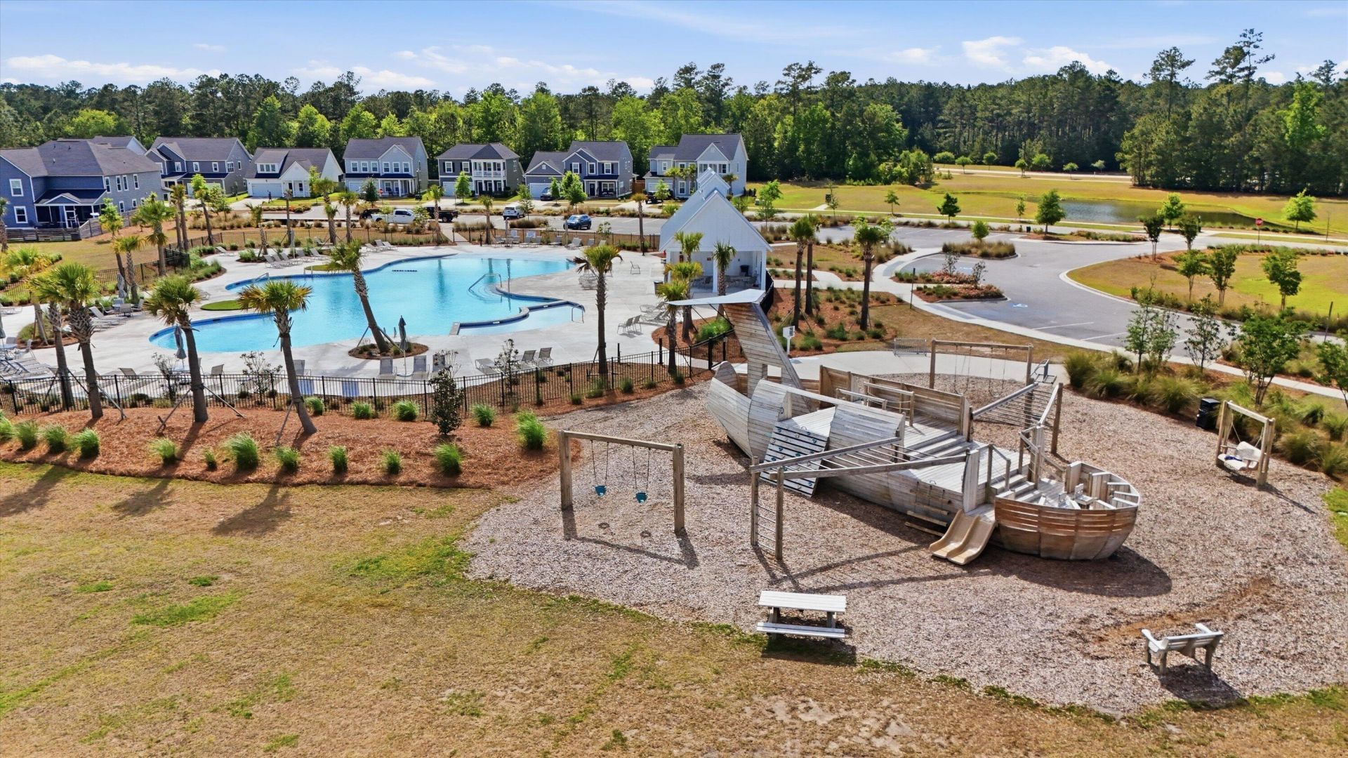 608 Macintyre Circle Photo 45