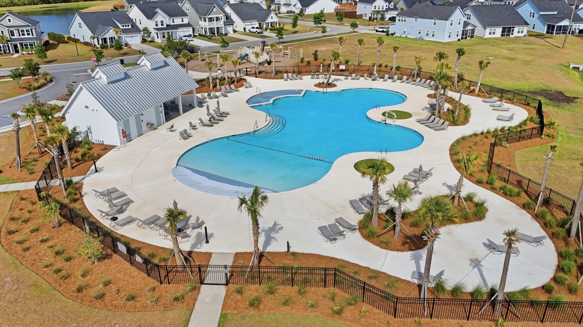 608 Macintyre Circle Photo 48