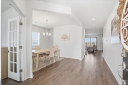 608 Macintyre Circle photo 4