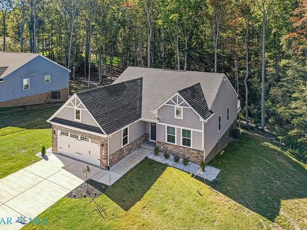 289 Pleasants Lane , Kilmarnock, VA 22482