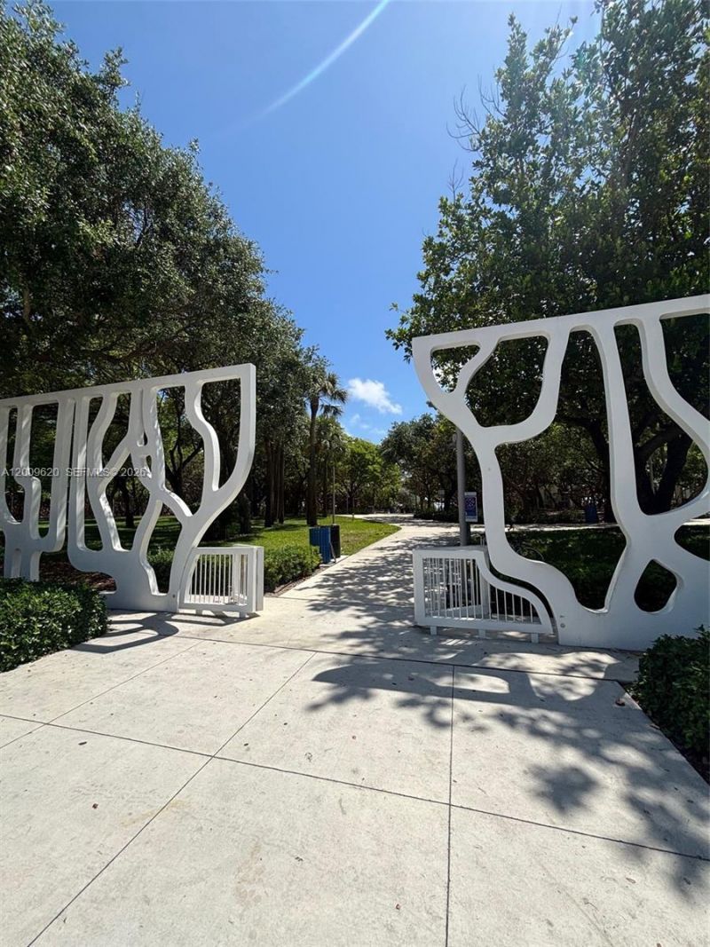 630 85th St, Unit 101, Miami Beach, FL 33141 Photo