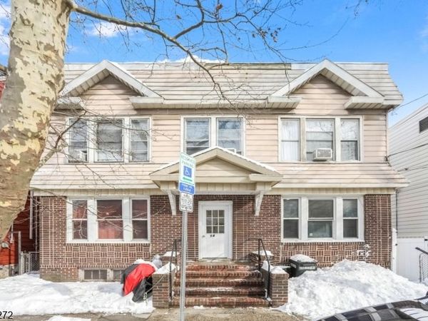 34 Cortland St, Newark, NJ 07105