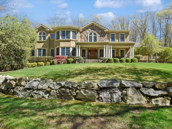 8 Mount Pleasant Rd, Mendham, NJ 07960
