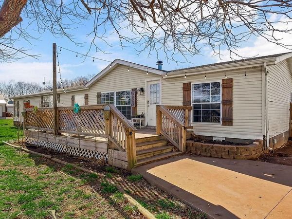 32809 NE Norton Road, Garnett, KS 66032