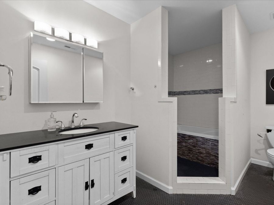 Property Image 73