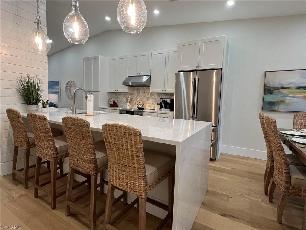 7087 Barrington Cir, Unit 201, Naples, FL 34108 Photo