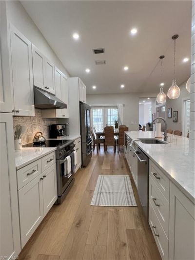 7087 Barrington Cir, Unit 201, Naples, FL 34108 Photo