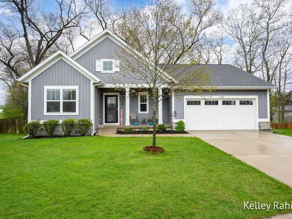 1548 Dryad Court NE, Grand Rapids, MI 49505