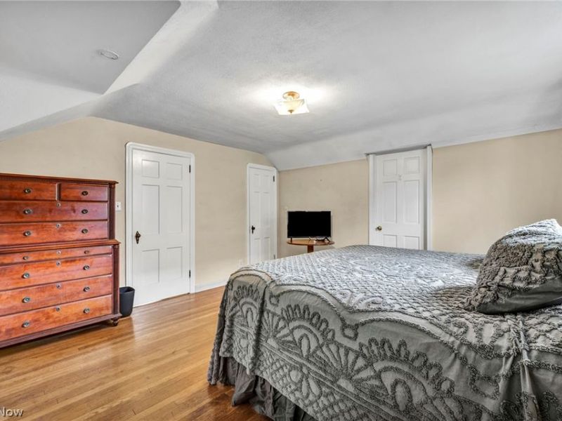 2027 Tampa Avenue, Cleveland, OH 44109 Photo 15