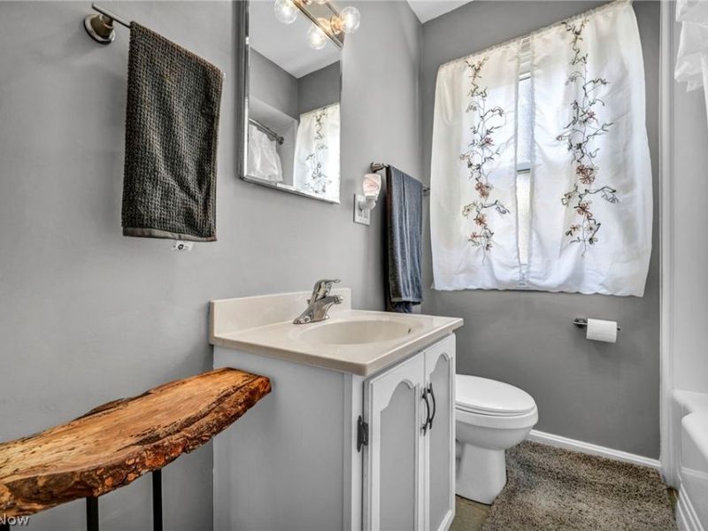 2027 Tampa Avenue, Cleveland, OH 44109 Photo 24