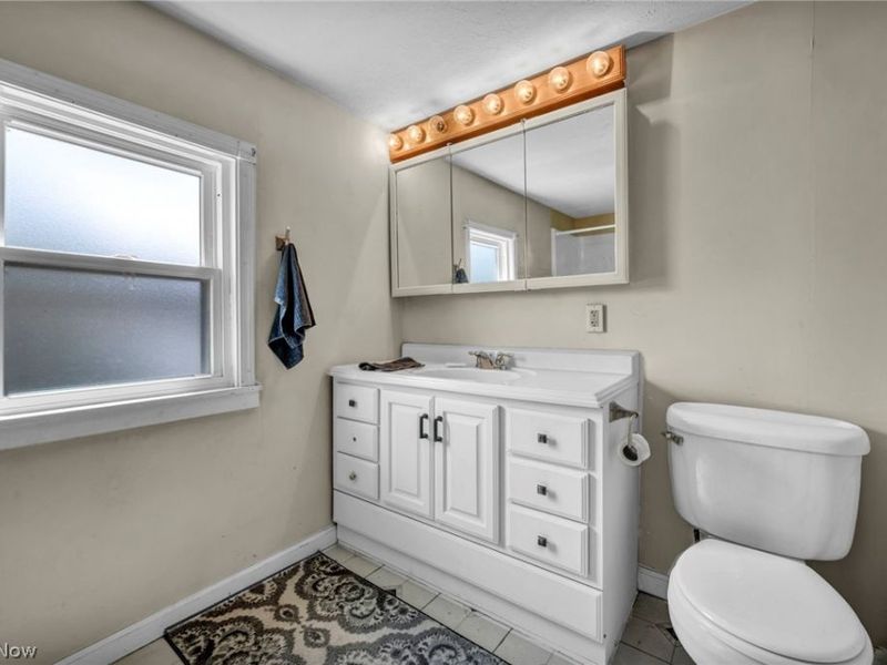 2027 Tampa Avenue, Cleveland, OH 44109 Photo 25